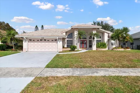 136 Saratoga Blvd W, Royal Palm Beach, FL 33411