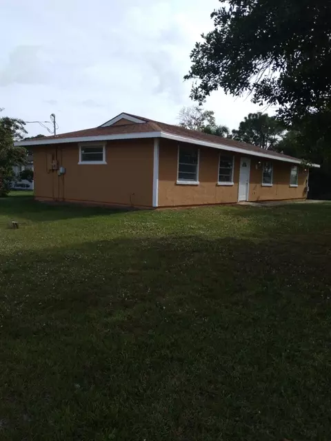 797 NW Kilpatrick Ave, Port Saint Lucie, FL 34983