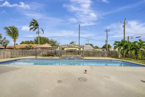 1123 Sea Pines Way, Lantana, FL 33462