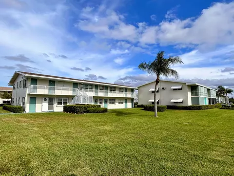 600 Horizons W #106, Boynton Beach, FL 33435