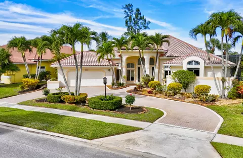 10514 Stonebridge Blvd, Boca Raton, FL 33498