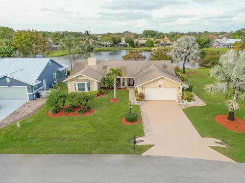 665 NE Vanda Terrado, Jensen Beach, FL 34957