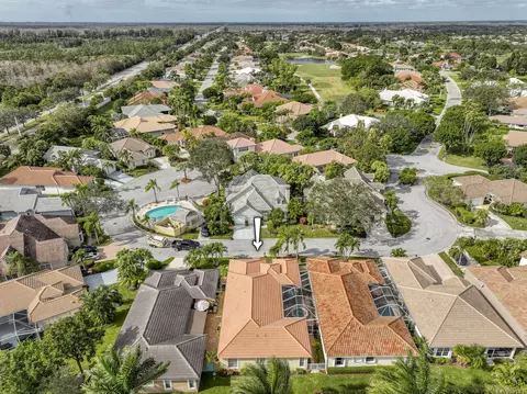 222 Woodsmuir Ct, Palm Beach Gardens, FL 33418