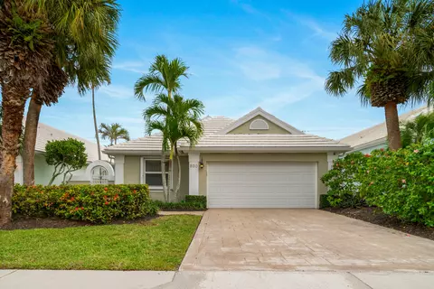 930 Dickens Pl, West Palm Beach, FL 33411