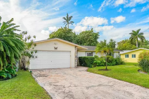 1086 SW 26th Ave, Boynton Beach, FL 33426