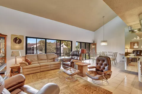 6812 Willow Wood Dr #804, Boca Raton, FL 33434