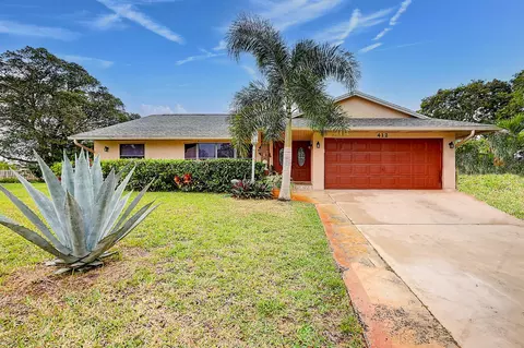 412 SW Sansom Ln, Port Saint Lucie, FL 34953