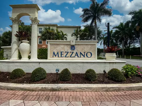 9833 Baywinds Dr #7303, West Palm Beach, FL 33411