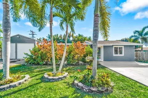 9110 Arpege Pl, Lake Worth, FL 33467