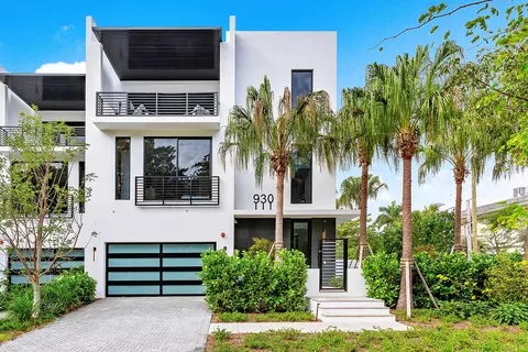 930 Palm Trl, Delray Beach, FL 33483