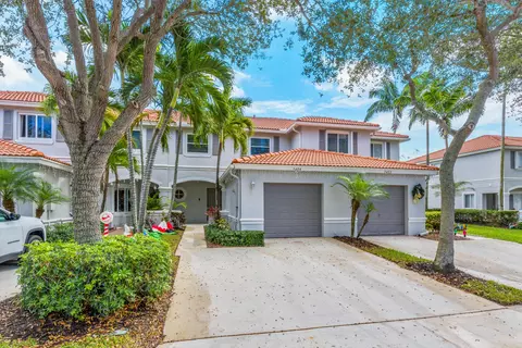 5404 Crossing Rocks Ct, Riviera Beach, FL 33407