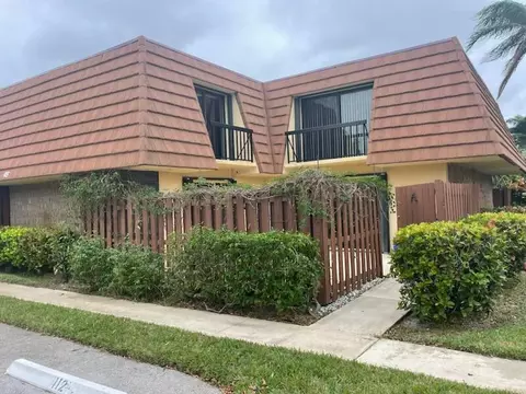 825 Center St #45A, Jupiter, FL 33458