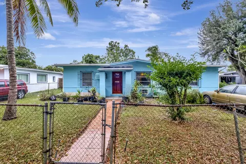 13620 NW 4th Pl, North Miami, FL 33168