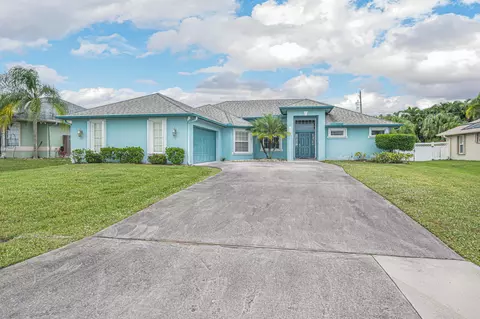 5483 NW Empress Cir, Port Saint Lucie, FL 34983