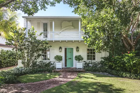214 E Lakewood Rd, West Palm Beach, FL 33405