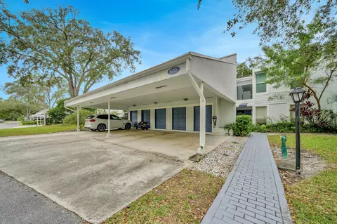6133 Old Court Rd #132, Boca Raton, FL 33433