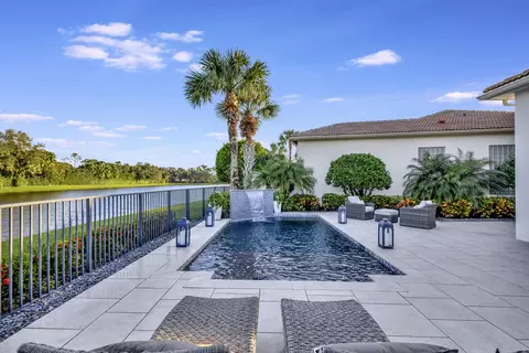 124 Andalusia Way, Palm Beach Gardens, FL 33418