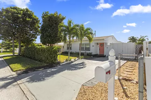 620 Piedmont Rd, West Palm Beach, FL 33405