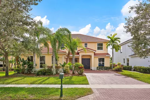 9326 Madewood Ct, Royal Palm Beach, FL 33411
