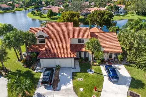 10296 Riverbend Ter Ter, Boca Raton, FL 33498