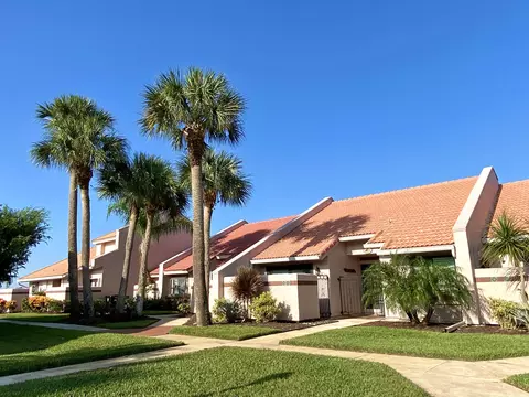 3433 SE Sandpiper Cir, Port Saint Lucie, FL 34952