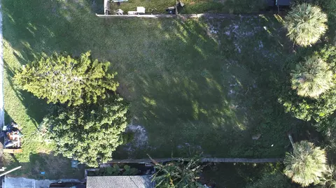205 Maple Ave, Fort Pierce, FL 34982