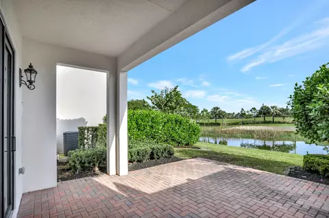 10070 Akenside Dr, Boca Raton, FL 33428