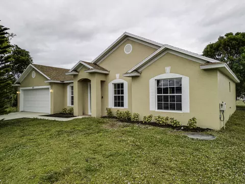 671 SW Addie St, Port Saint Lucie, FL 34983
