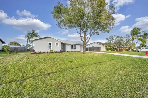 643 SW Dolores Ave, Port Saint Lucie, FL 34983