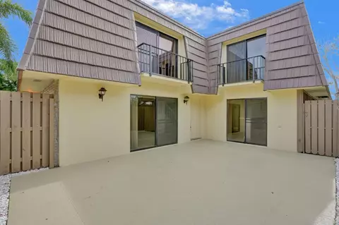 721 7th Ct, Palm Beach Gardens, FL 33410