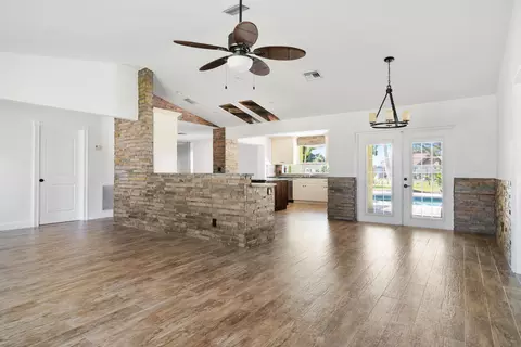 954 Hickory Trl, Wellington, FL 33414