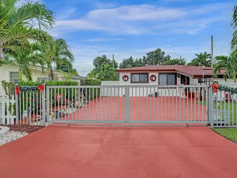 6540 Wiley St, Hollywood, FL 33023