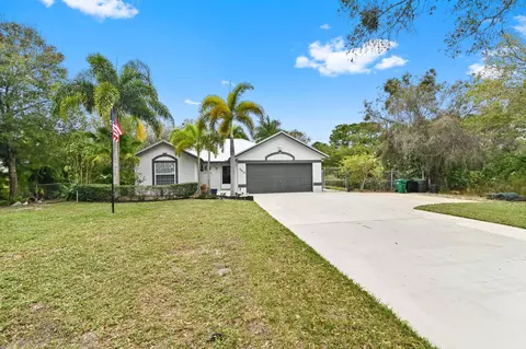 5013 Palmetto Dr, Fort Pierce, FL 34982