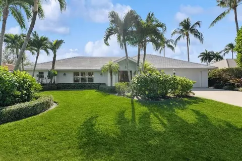 11944 N Lake Dr, Boynton Beach, FL 33436