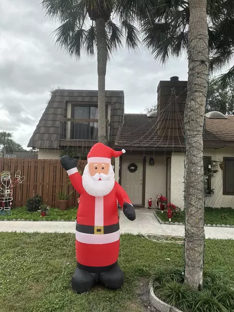 4068 Palm Bay Cir #B, West Palm Beach, FL 33406