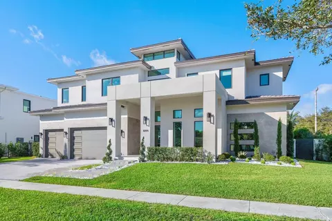 1099 NE 2nd Ter Ter, Boca Raton, FL 33432
