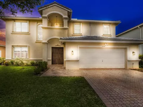 5938 Bay Hill Cir, Lake Worth, FL 33463