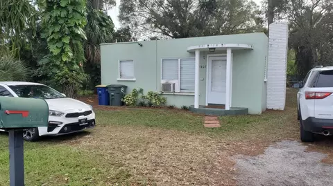 2407 Delaware Ave, Fort Pierce, FL 34950
