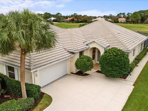 529 SW Hampton Ct, Port Saint Lucie, FL 34986