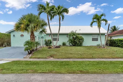 10331 Pippin Ln, Royal Palm Beach, FL 33411