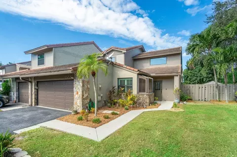 5005 Cayenne Ln, Palm Beach Gardens, FL 33418