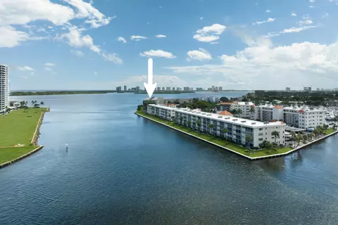 36 Yacht Club Dr #205, North Palm Beach, FL 33408