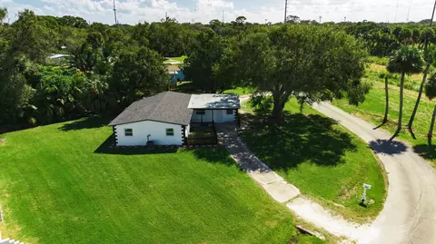 102 N 41st St, Fort Pierce, FL 34947