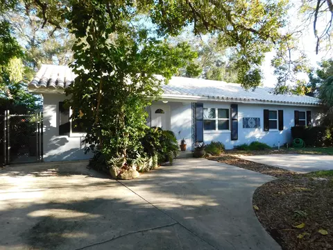 1712 Sunrise Blvd, Fort Pierce, FL 34950