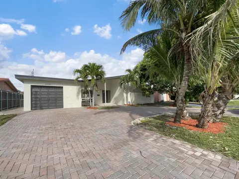 6765 Ixora Dr, Miramar, FL 33023