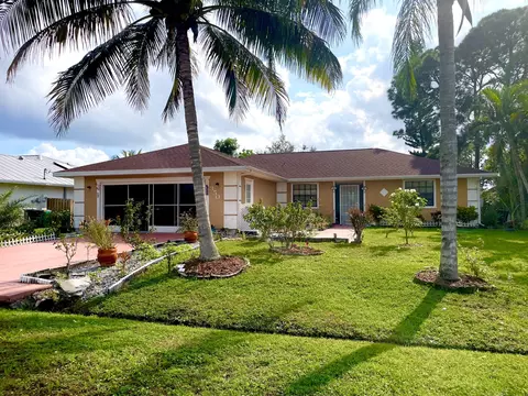 350 SE Husted Ter, Port Saint Lucie, FL 34983