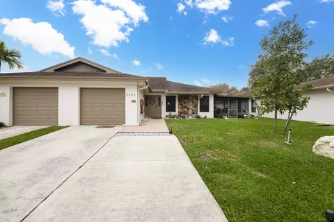 6660 NW 4th Pl, Plantation, FL 33317
