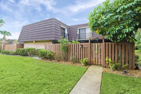 5986 SE Riverboat Dr #535, Stuart, FL 34997