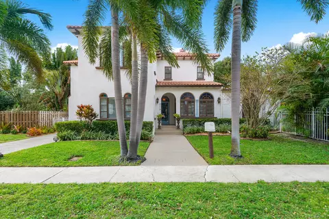 219 17th Ave S, Lake Worth, FL 33460