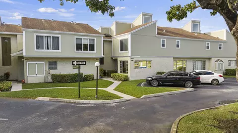 8041 Lagos De Campo Blvd #G-3, Tamarac, FL 33321